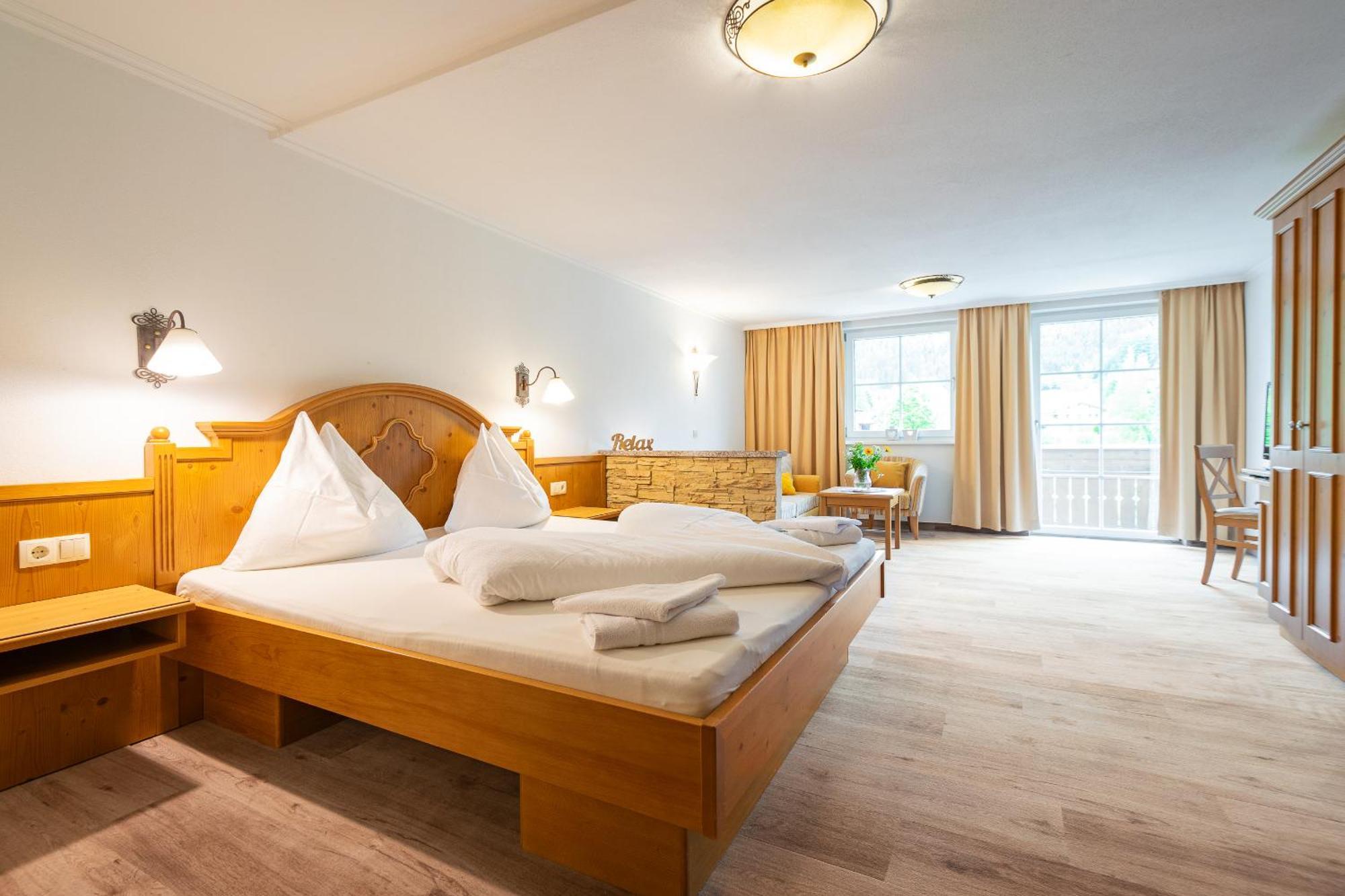 רדשטאדט Landhotel Hubengut Bed And Breakfast מראה חיצוני תמונה