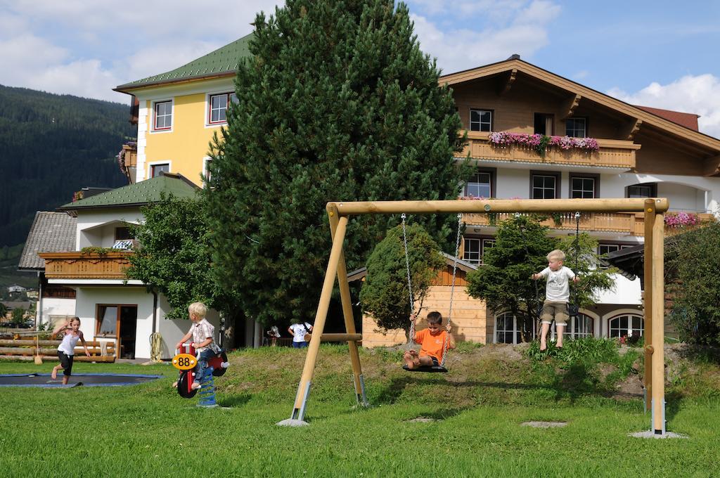 רדשטאדט Landhotel Hubengut Bed And Breakfast מראה חיצוני תמונה