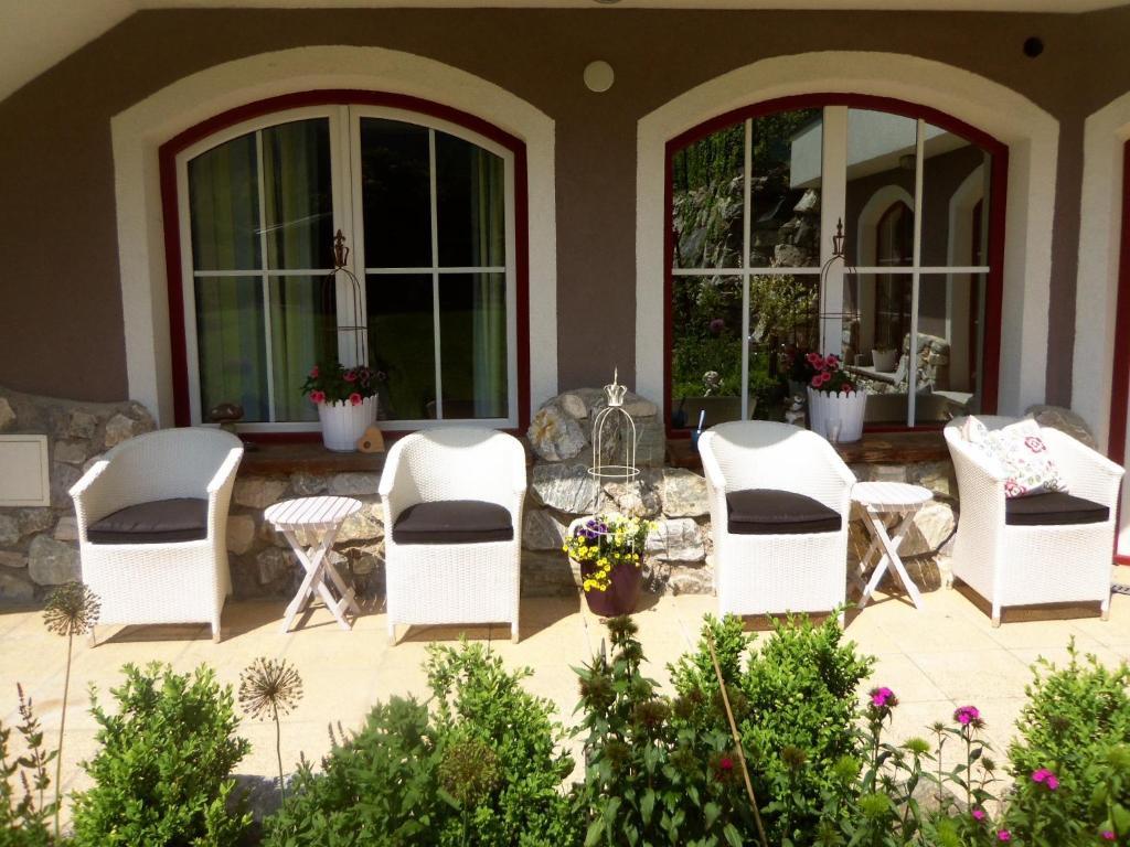 רדשטאדט Landhotel Hubengut Bed And Breakfast מראה חיצוני תמונה