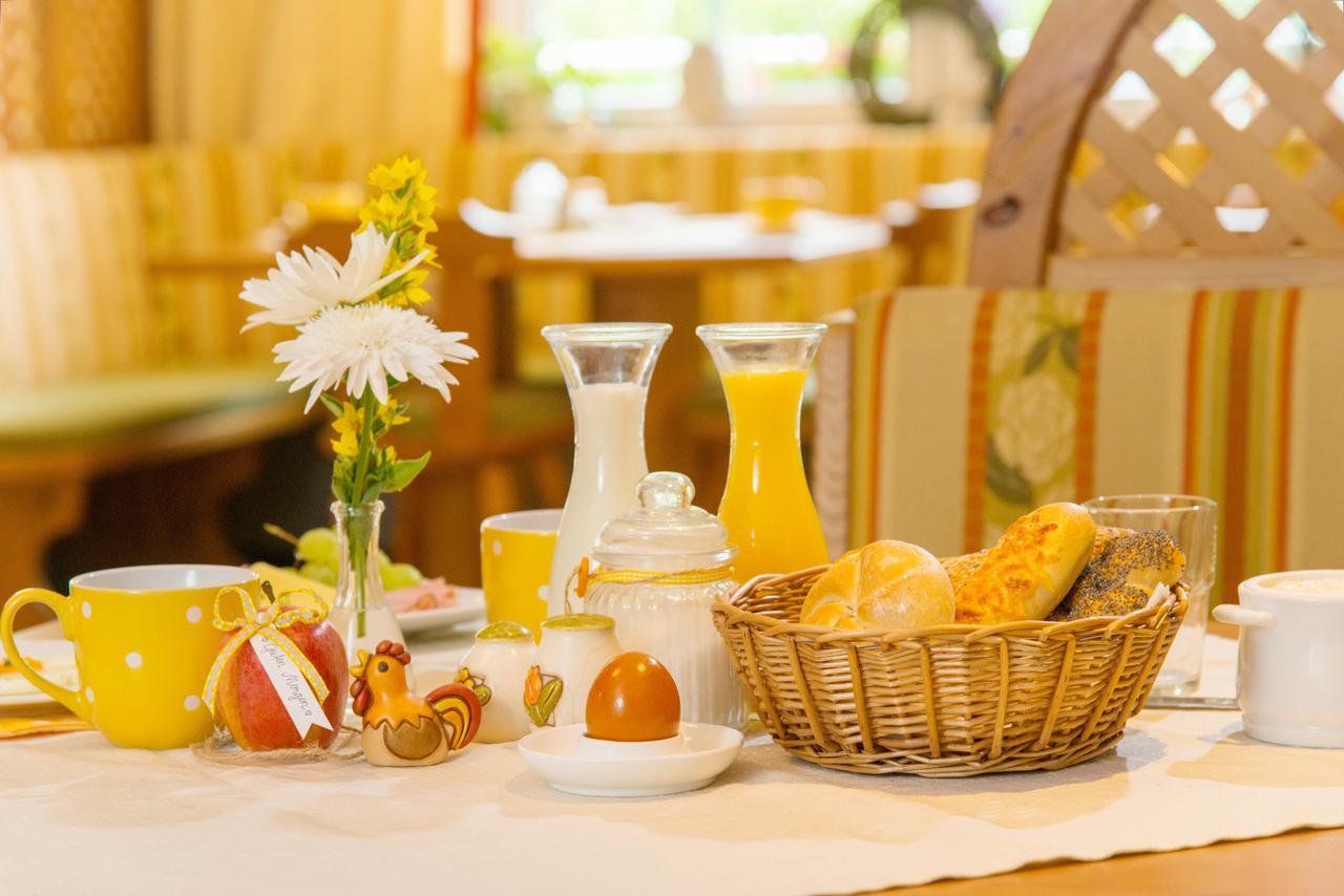 רדשטאדט Landhotel Hubengut Bed And Breakfast מראה חיצוני תמונה