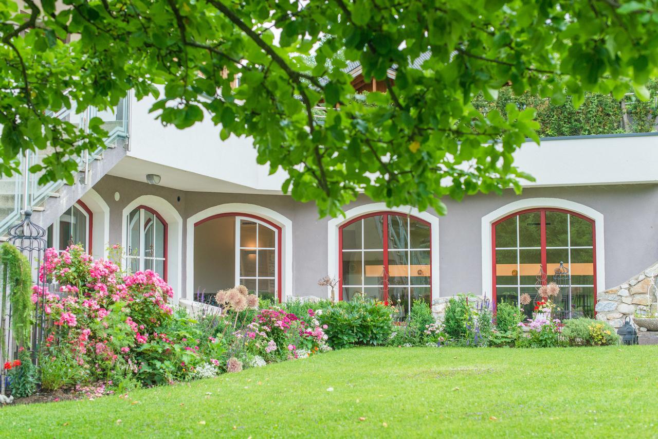 רדשטאדט Landhotel Hubengut Bed And Breakfast מראה חיצוני תמונה